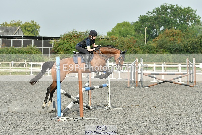 230817-091651-00124 - Theo's 1st Group - Arena