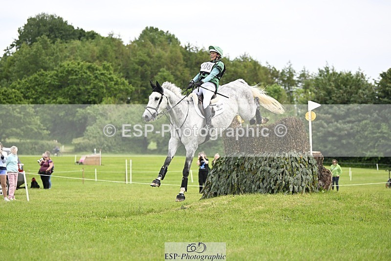 240525-145825-16637 - 208-KING_LOUIS-Mary_King