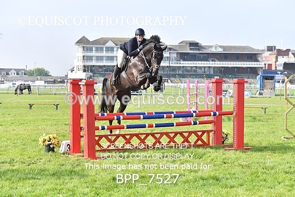 BPP_7527 - CLASS 6 Nisbets Fresh From The Farm & The Golf Inn 1.00m Amateur Championship