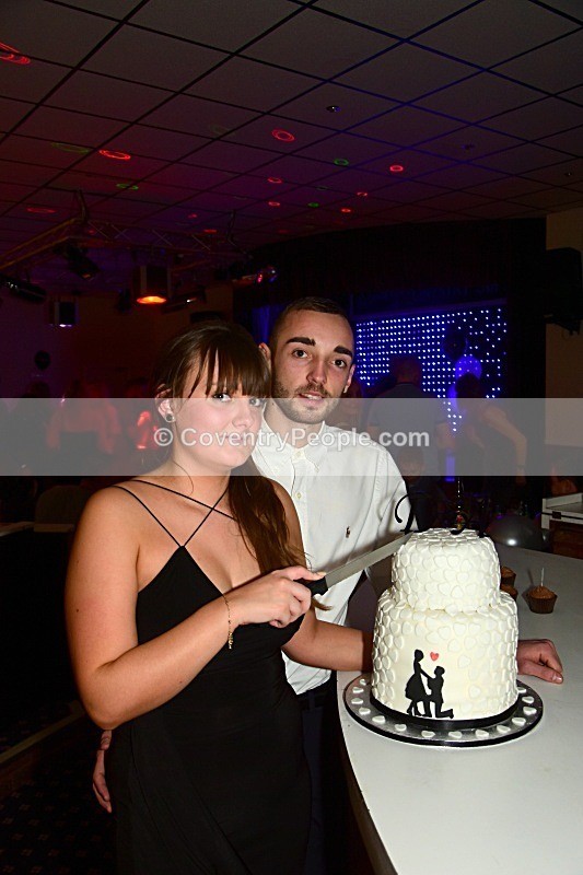 Dmy-843 - Dan and Amy