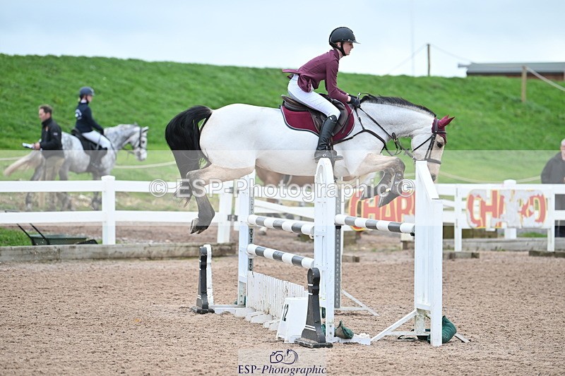 231119A-113358-05441 - Sun Cls 5 Newcomers & 1m Open