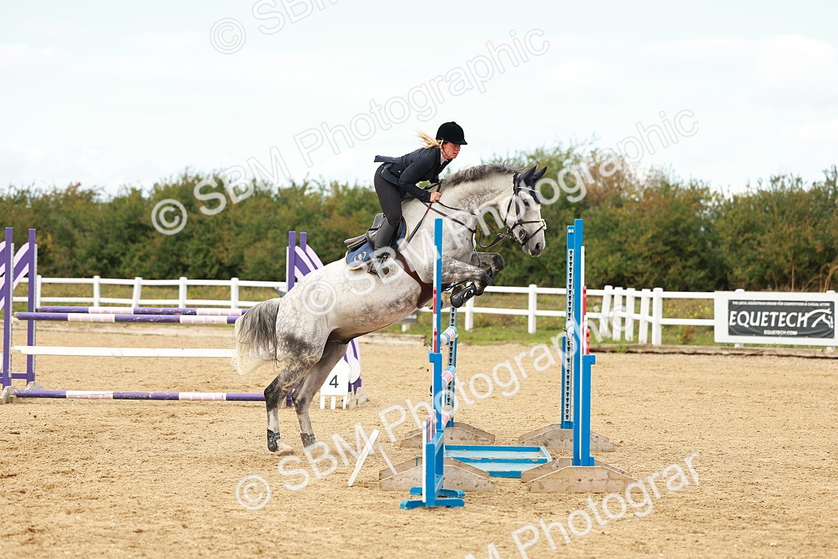 SBM_001660 - Class 4 - Senior Newcomers - 1.10m