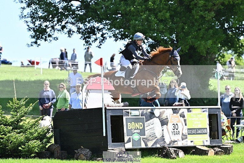 240525-112821-12342 - 355-GLOBAL_EXOTIC-Jemima_Stratton