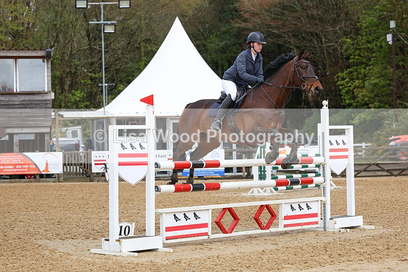 3E7A1648 - Class 7: Senior Newcomers/1.10m open