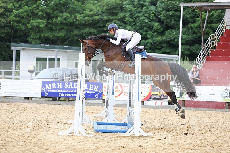 3E7A6595 - Class 9: Senior 1.15m Open