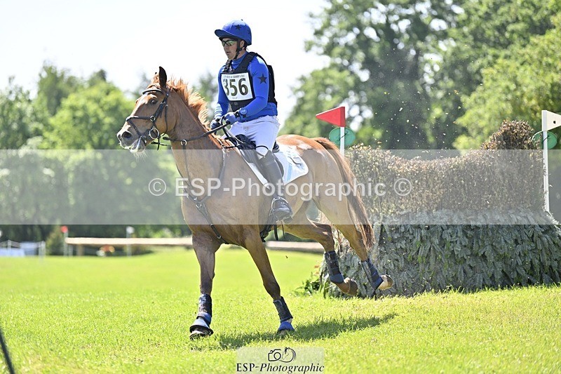 240525-113340-13057 - 356-CREEVAGHSTABLES_IFICUDIWUD-Tim_Cheffings
