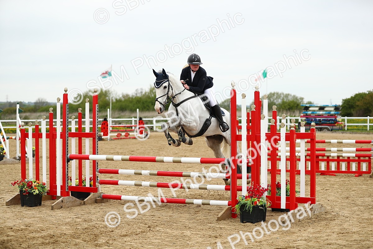 SBM_000500 - Class 2 - Senior British Novice 90cm