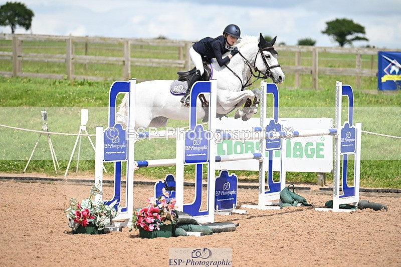 240630A-145137-14481 - Cls 25 HOYS 138cm Jump Off and Presentations