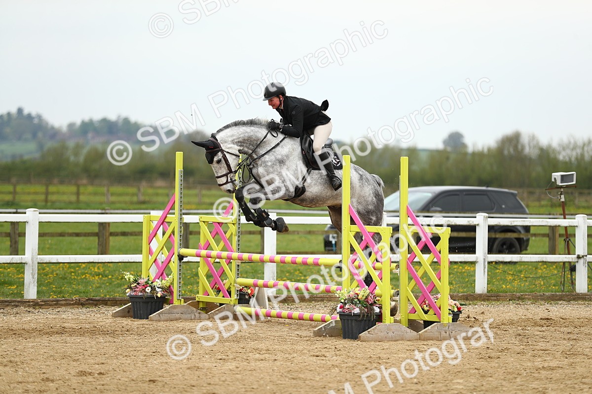 SBM_000575 - Class 2 - Senior British Novice 90cm