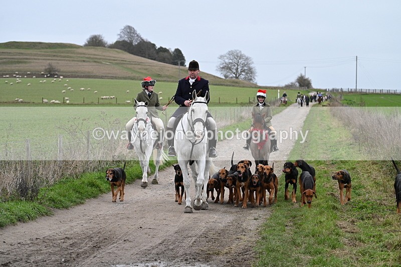 WJ7_1225 - Walk Home