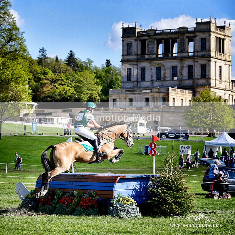 SO050519 2952ab - Equestrian