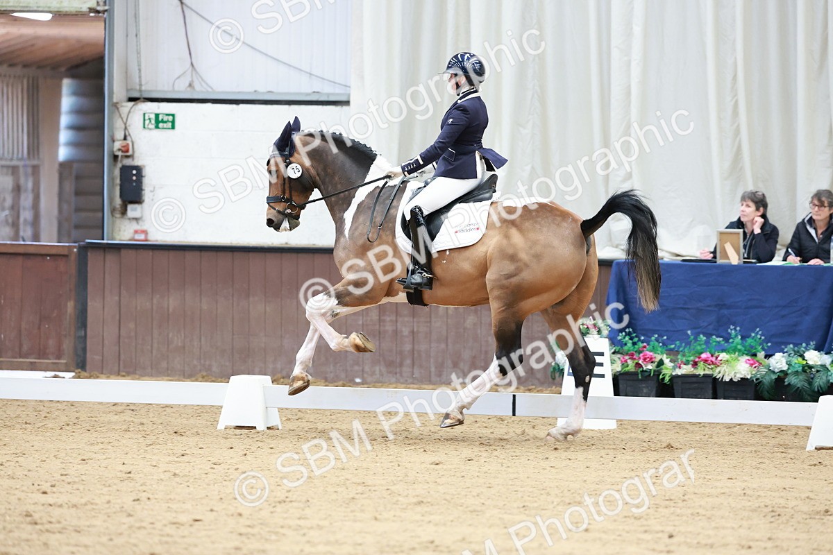 SBM_008232 - Class 6b - Novice 6 - 9.28-10.41