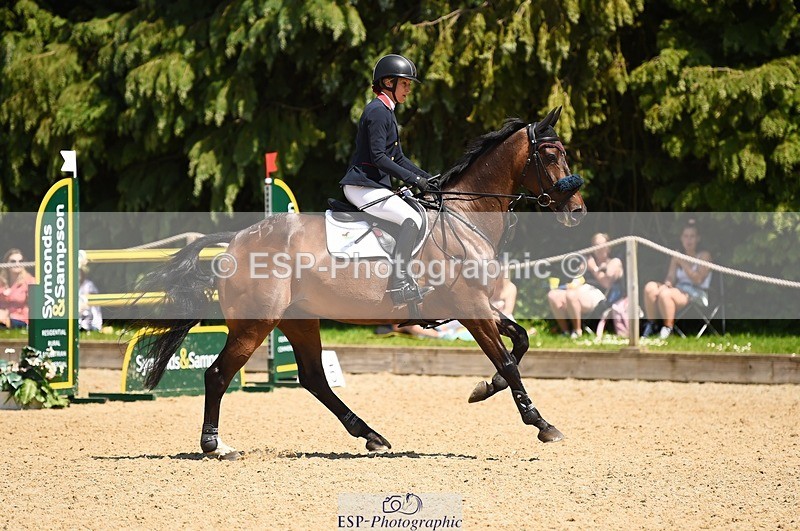 230527-135904-10989 - 438-IRISH_TRUMP-Sarah_Bullimore-SJ