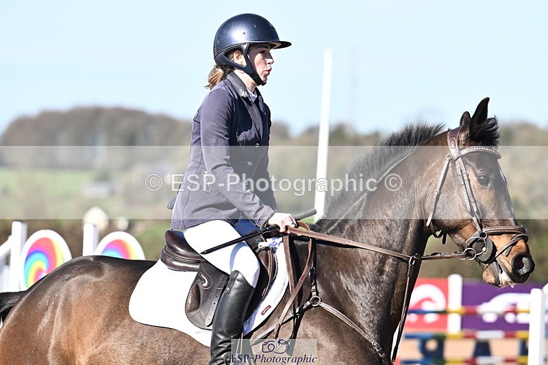 260318B-101949-00055 - Clear Round & Brit Nov 90cm