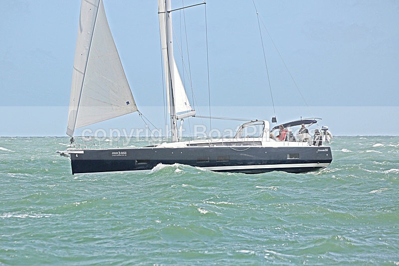 160702 UNNAMED BLUE HULL - ROUND THE ISLAND Y92A2449_E - ROUND THE ISLAND 2016