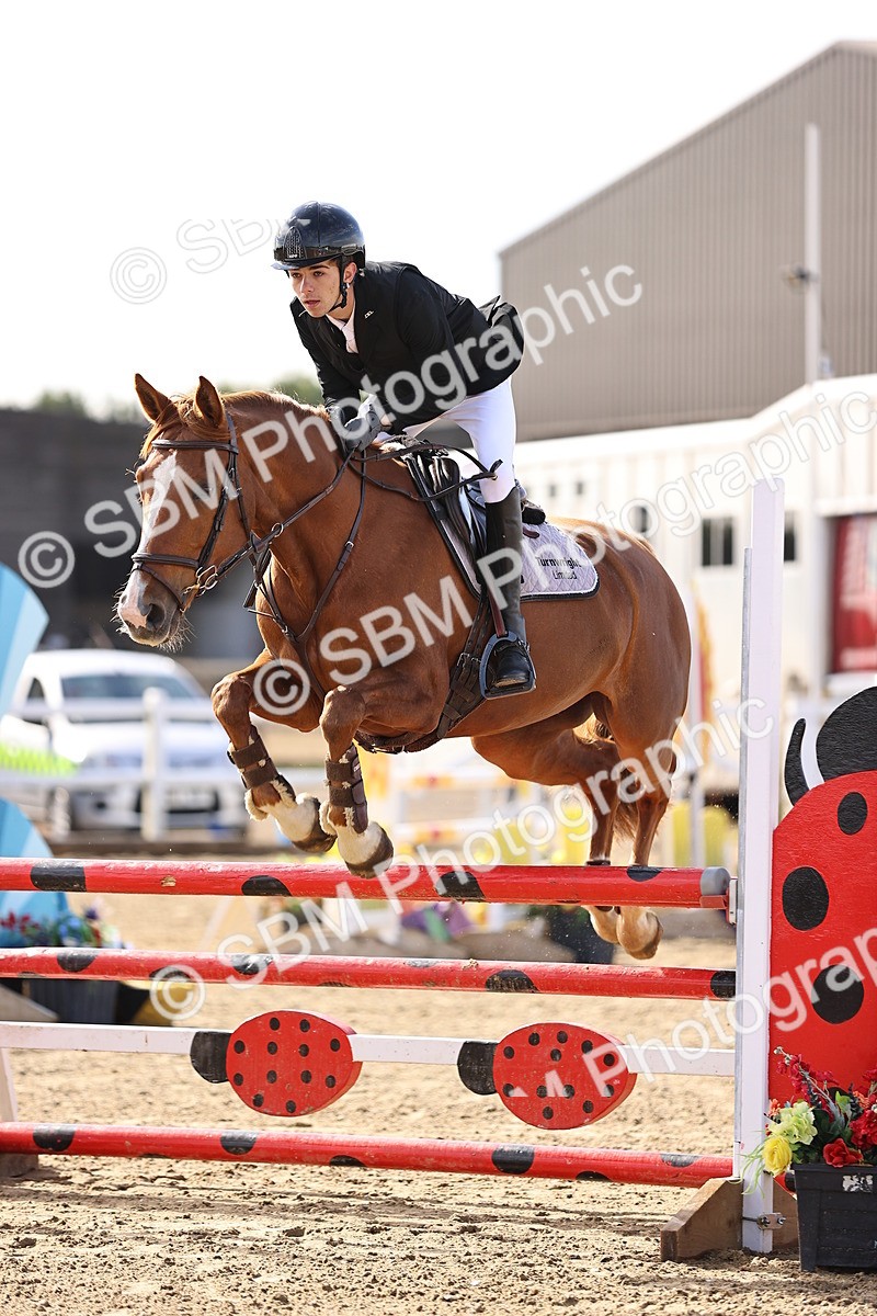 SBM_009142 - Class 7 - Senior Discovery - 1.00m Open