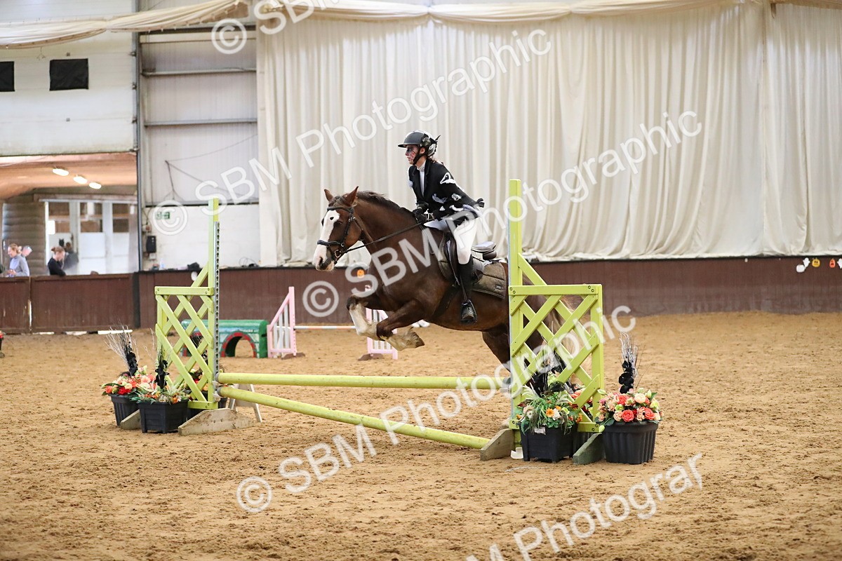 SBM_001811 - Class 3 - Horse & Hound