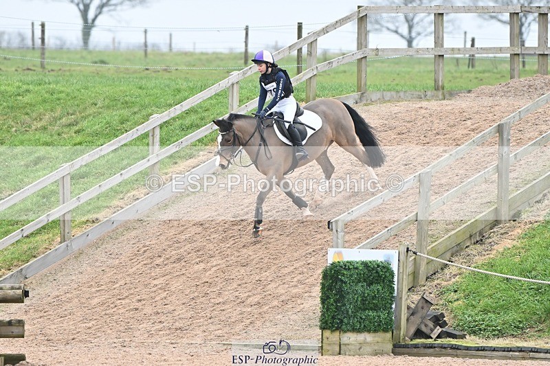 250118-134307-01289 - Cls 3A&B 90cm 13.20 to Coursewalk