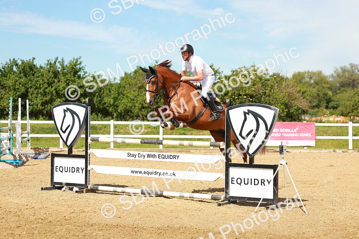 SBM_002575 - Class 4 - Senior Newcomers - 1.10m