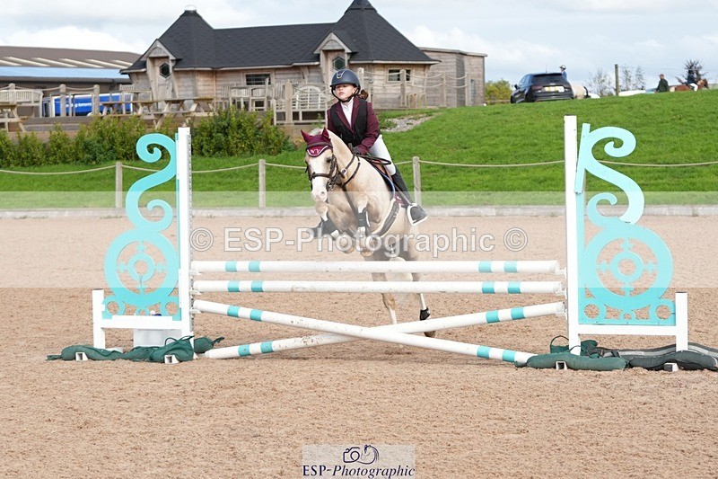 250921-102731-02191 - Cls 4 Pony British Novice and 80cm