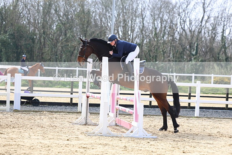 3E7A6896 - Class 4: Senior British Novice/90cm open