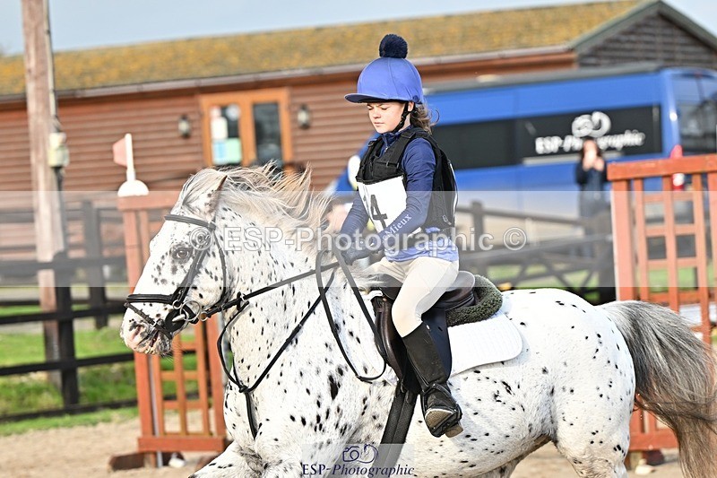 241110-133028-00855 - 60-65cm Arena Eventing
