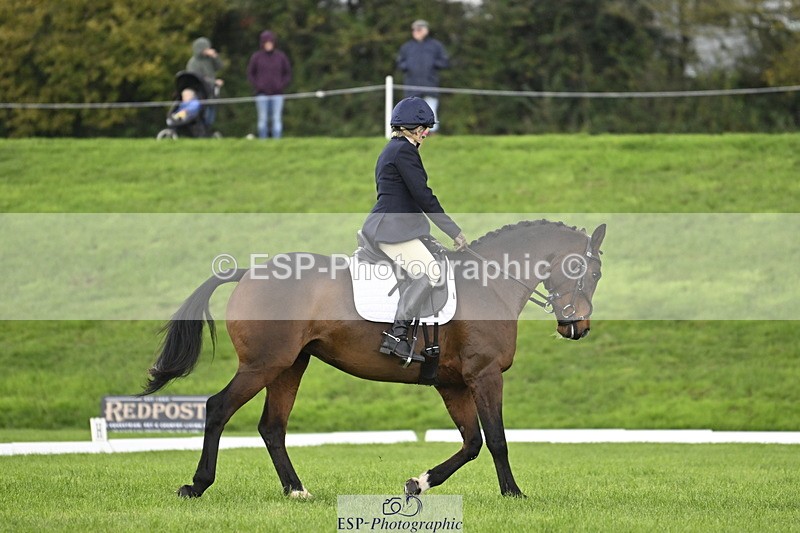 251023A-115727-03973 - F-418-Caroline.Davies