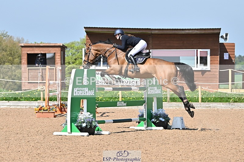 240509A-104345-00970 - Cls 8 Foxhunter