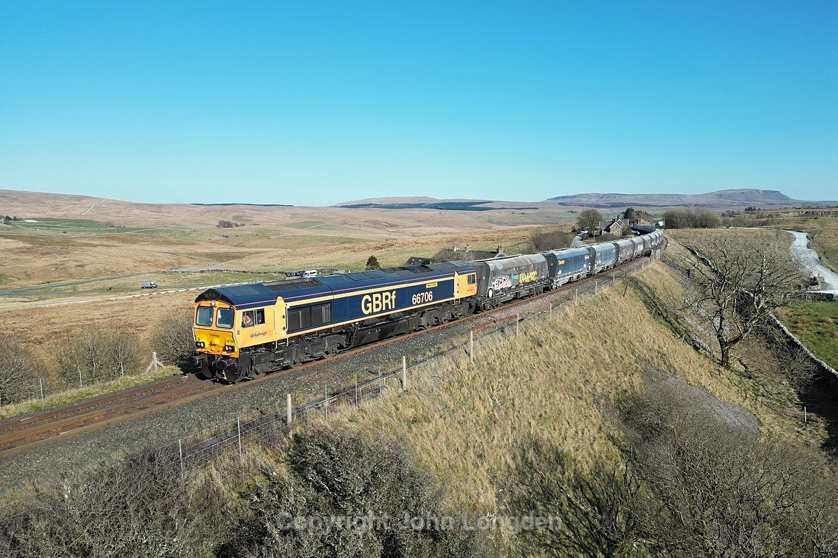 JL - 2.4.25 66706 6E77 Arcow - Hunslet, Ribblehead - Latest shots