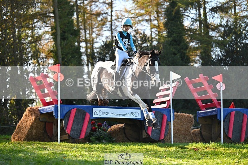 241026-115033-13001 - 387-Kelly.Knockaert-PIPER.II