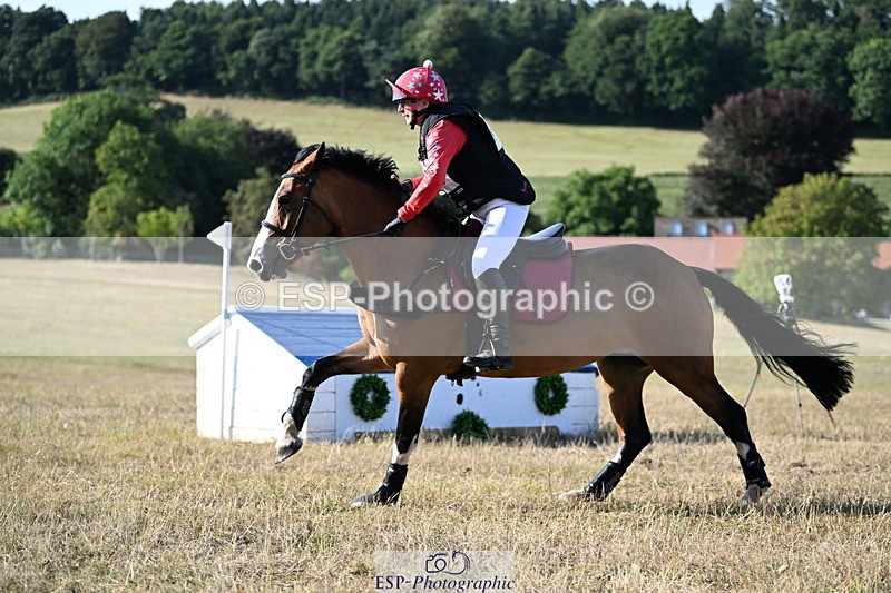 250803A-180249-18577 - S-870-Chris.Ellis-SKELWITH.BLUE.BELLE.AMOUR