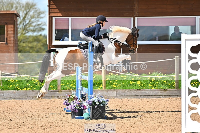 240504A-124059-01617 - Cls 4 Blue Chip Pony Newcomers & 1m Open