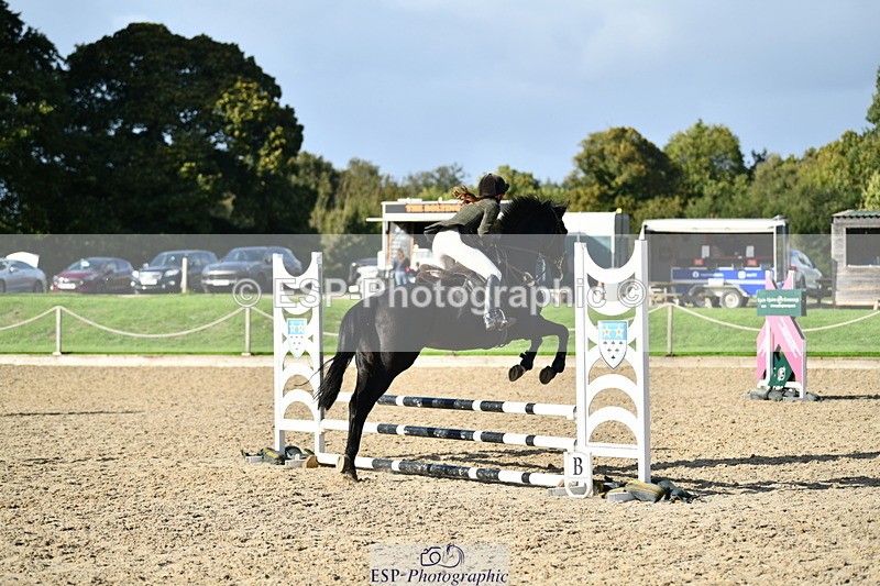 251004A-153829-01913 - Classes 8 & 9 70cm