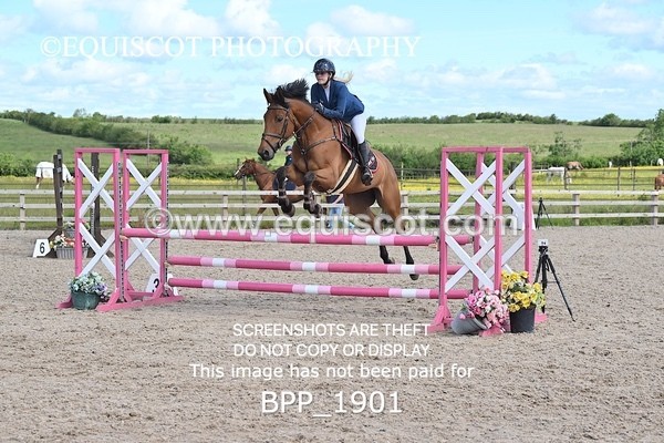 BPP_1901 - CLASS 18 SUN British Novice/ 90cm Open