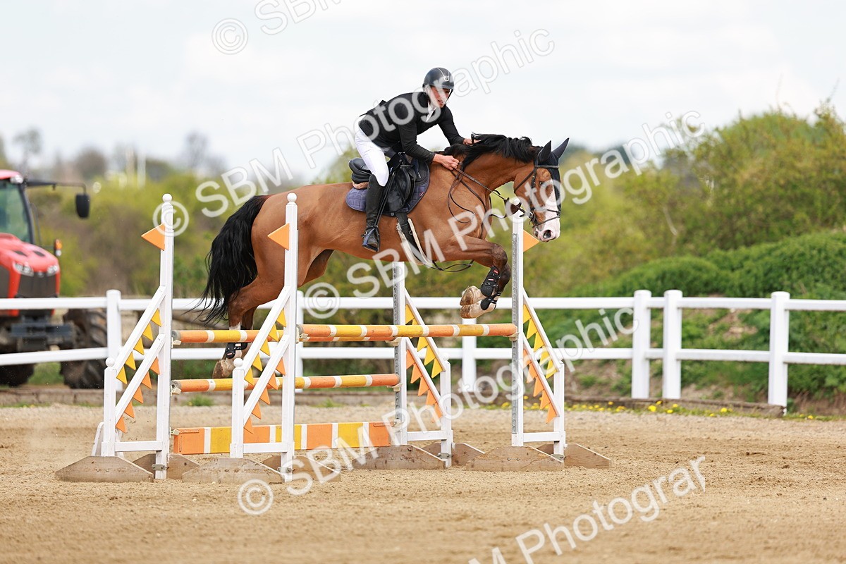 SBM_001950 - Class 4 - Senior Newcomers - 1.10m