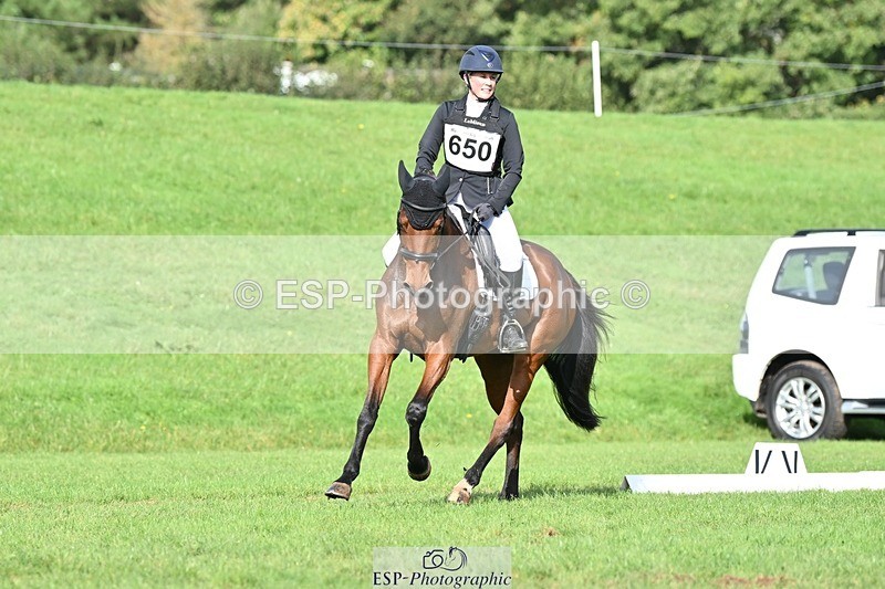 231020-115332-08271 - 650-NAOMIE.VAN.DE.BROUWERSHOEVE-Lara.Salter-DR