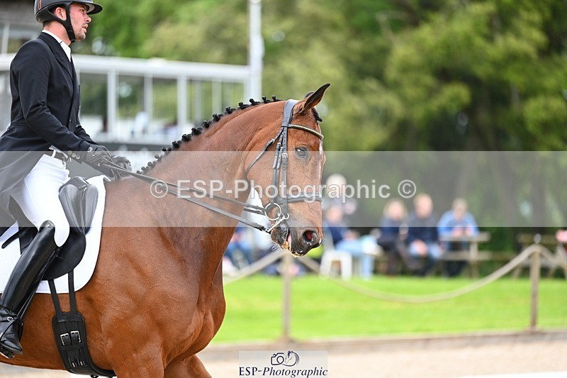 240524-165525-10883 - 547-BWE_NEWTON_DE_JASPER-Adam_Harvey