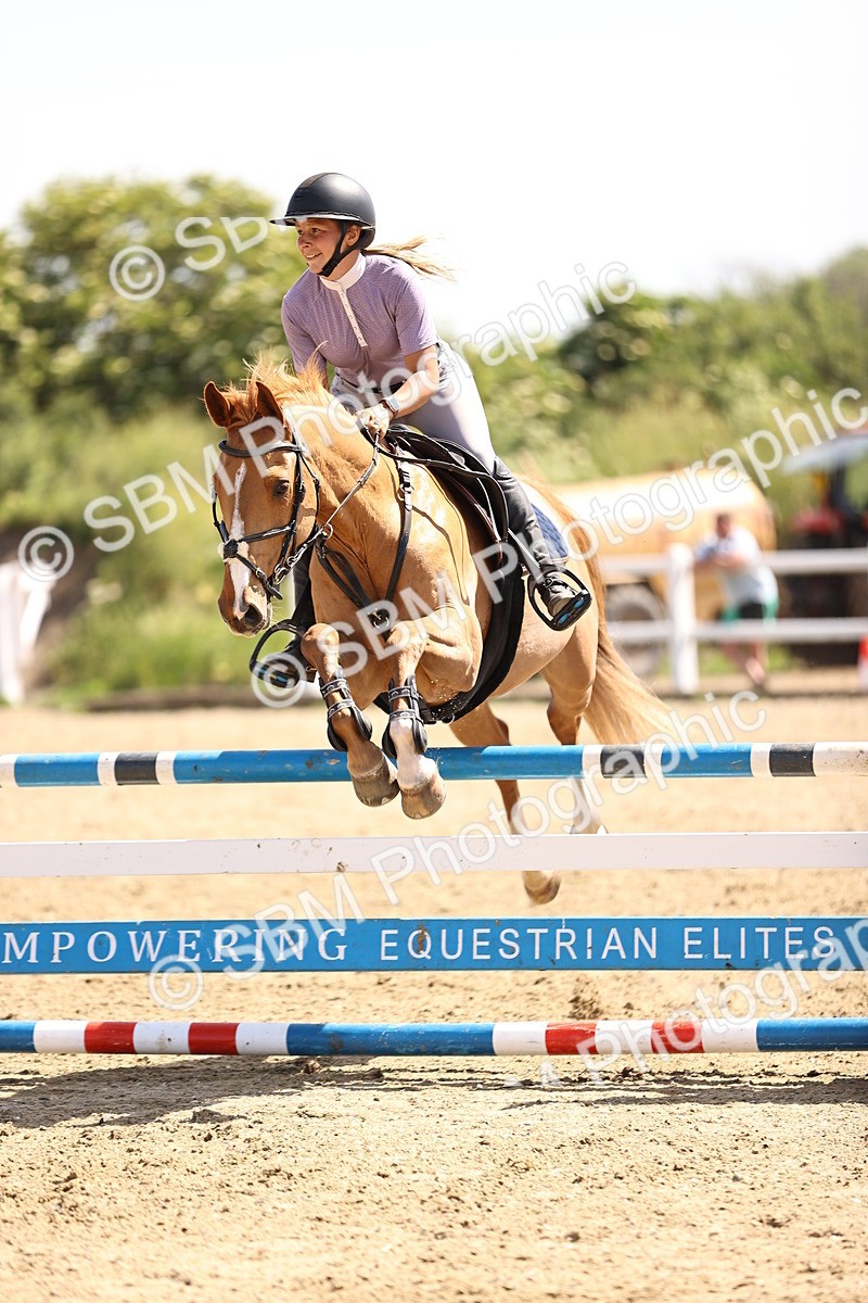 SBM_003859 - Class 9 British Novice/90cm