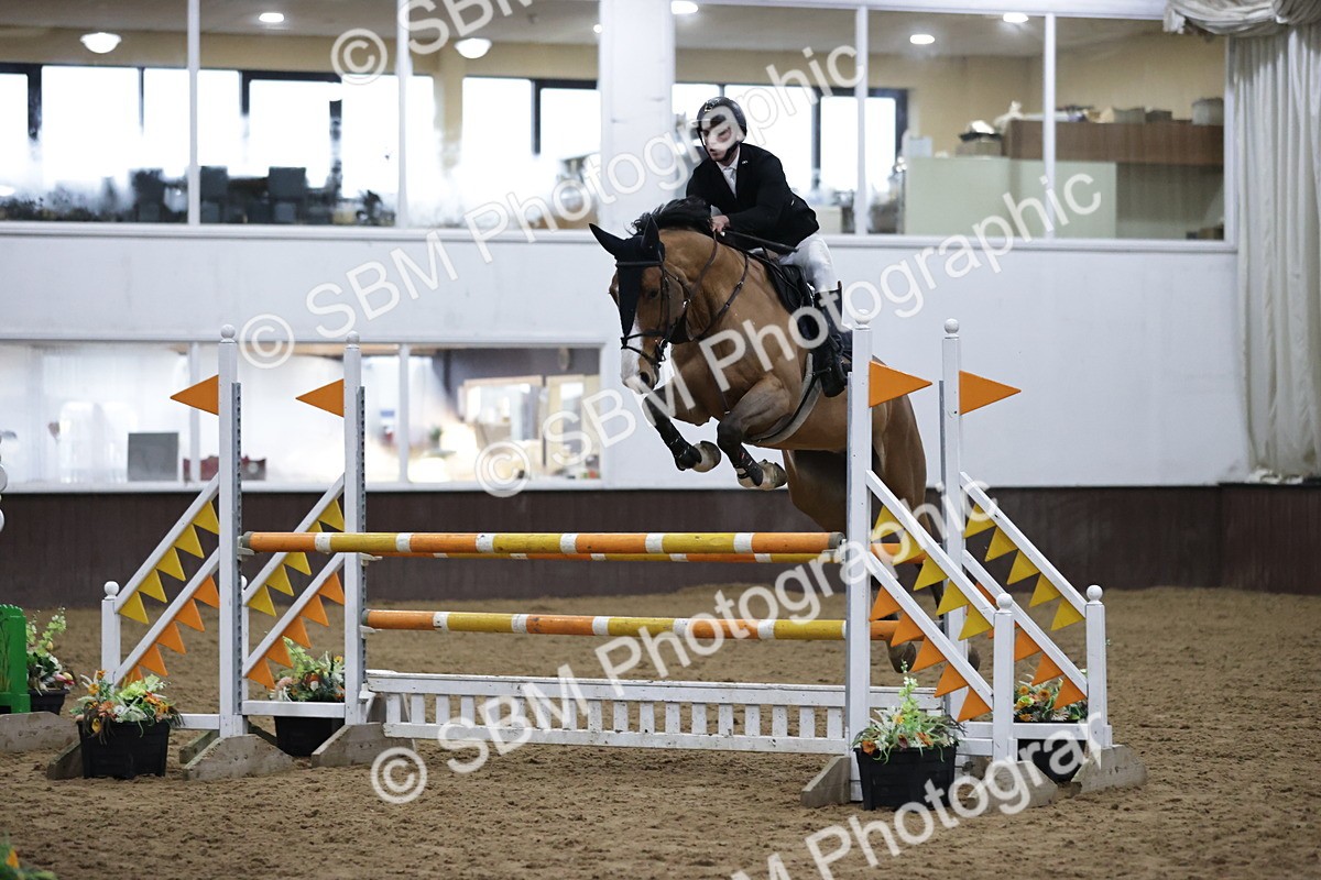 SBM_001100 - Class 4 - Senior Newcomers/ 1.10m Open