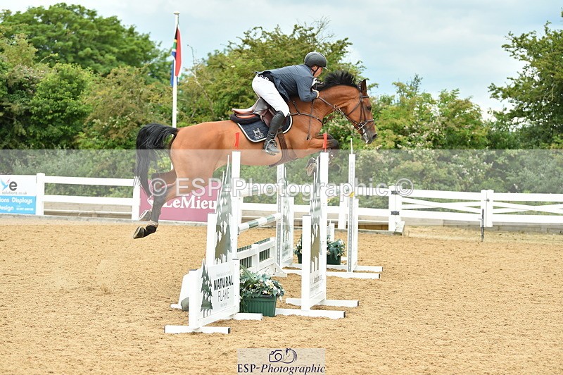 230720A-141012-03336 - Cls 21, 1 Star Gold 1.30m