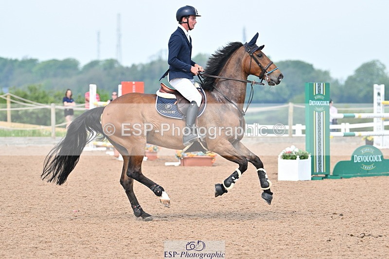 240512A-104049-17336 - Cls 48 National 1.30m Open