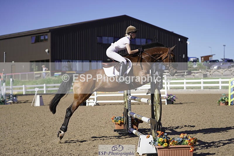 230624A-175018-02844 - Cls 33 1.05m Amateur Quali