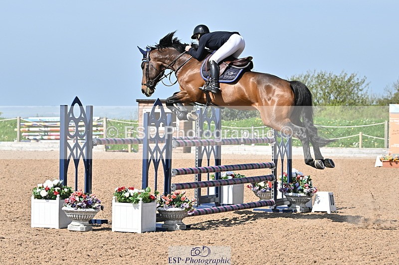 240509A-104616-00982 - Cls 8 Foxhunter