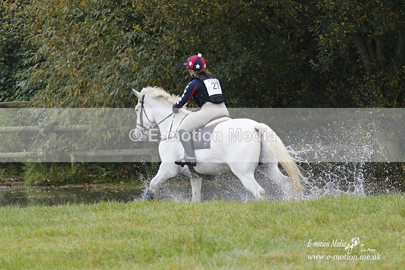WWHT 171021 0595 - Novice Restricted (0.80m)  17/10/21