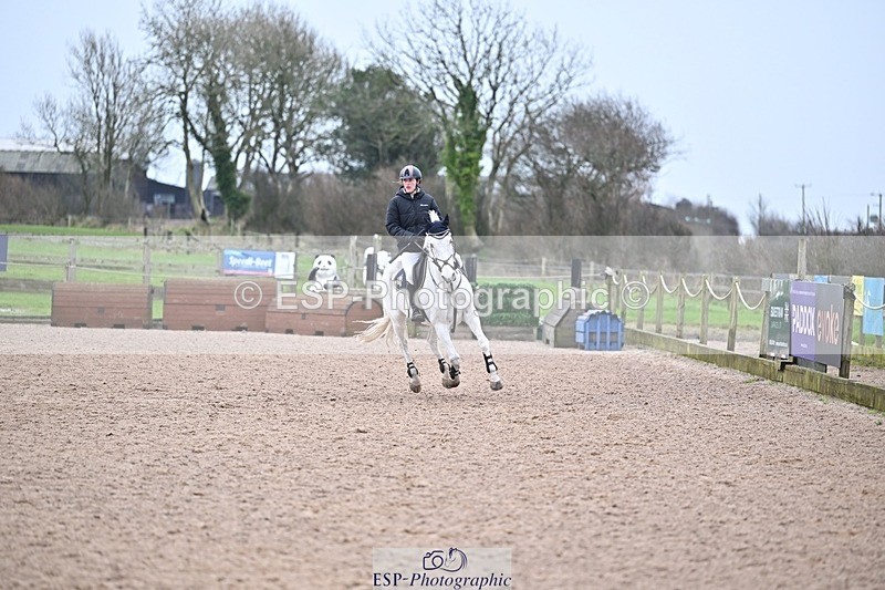 260114-133626-00446 - Cls 5 Foxhunter and 1.20m