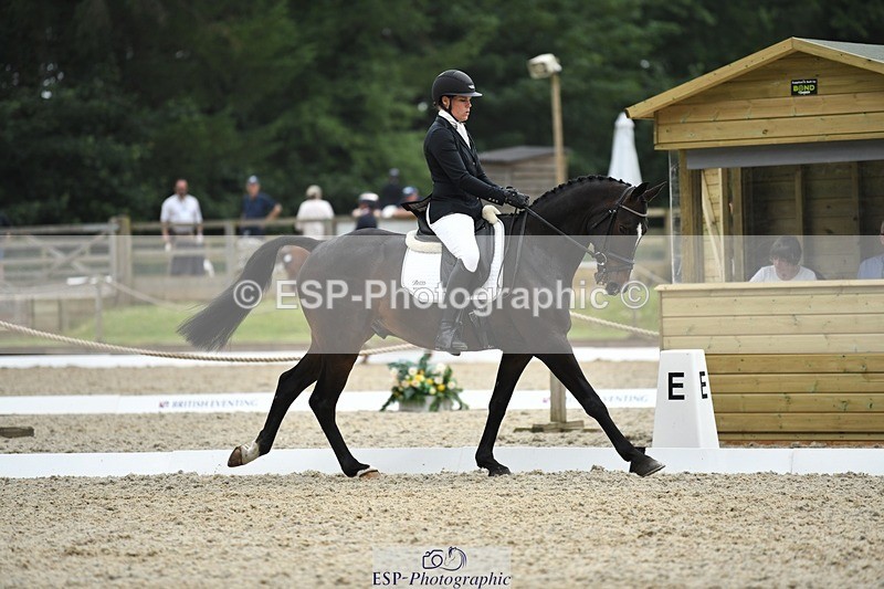 230525-131041-02110 - 114-DARK_SIDE_OF_THE_MOON_LS-Bundy_Philpott-WEDTrotUp+DR