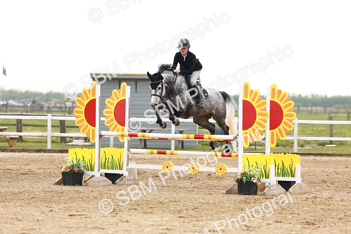  - Class 18 - Senior Newcomers - 1.10m