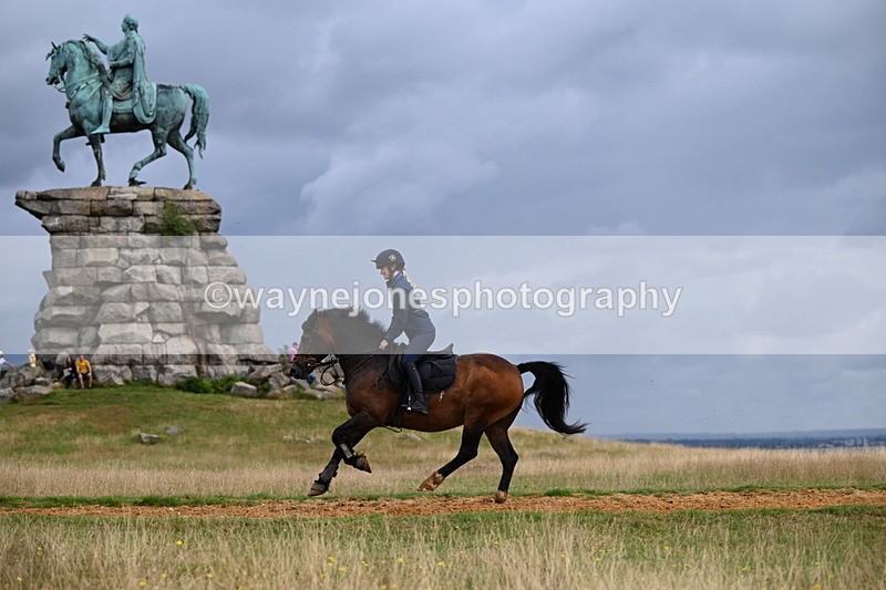 DSC_4728 - Time at Statue 11:10 to 11:42