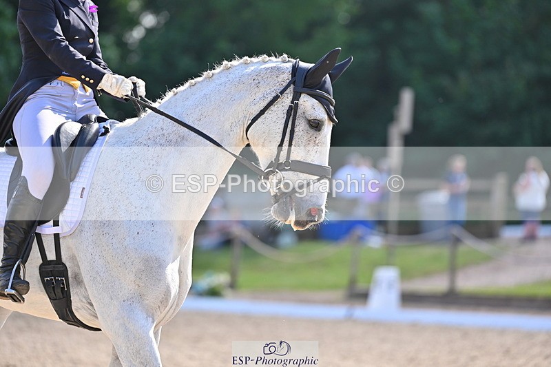 250523A-163553-08298 - A-065-Beatrice.Montgomerie-JAG.WOMANIZER.LADY