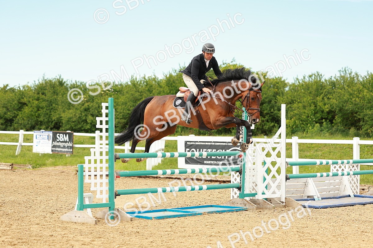 SBM_002146 - Class 4 - Senior Newcomers - 1.10m